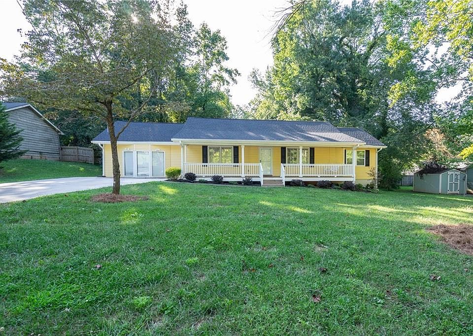 1st image of 25 Meredith Dr