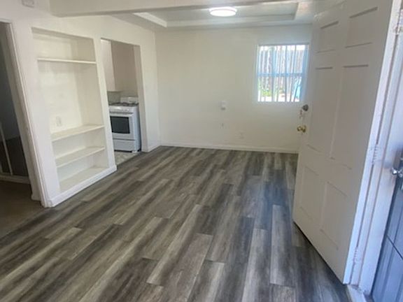2nd image of 3435-3437 46th St