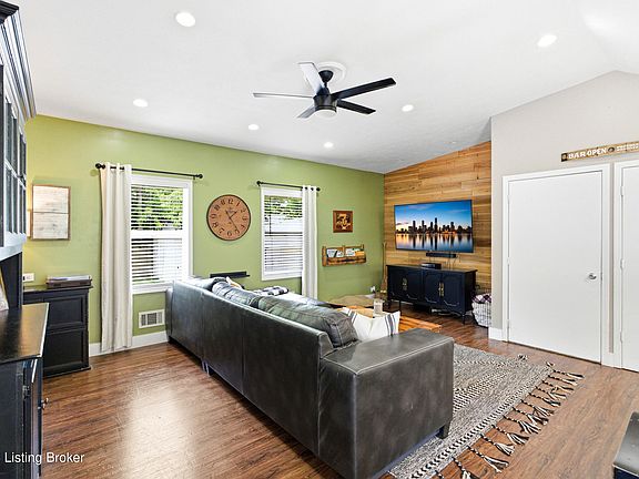 5th image of 3112 Plover Rd