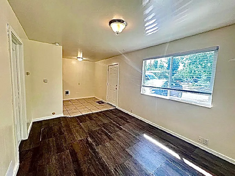 TAFT3322 — Photo 3