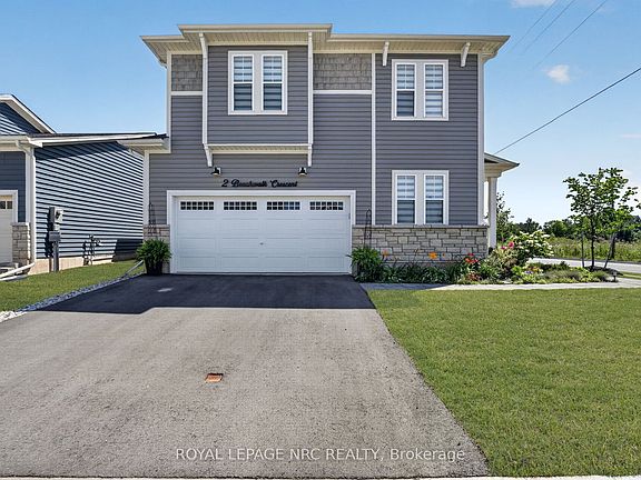 4th image of 2 Beachwalk Cres