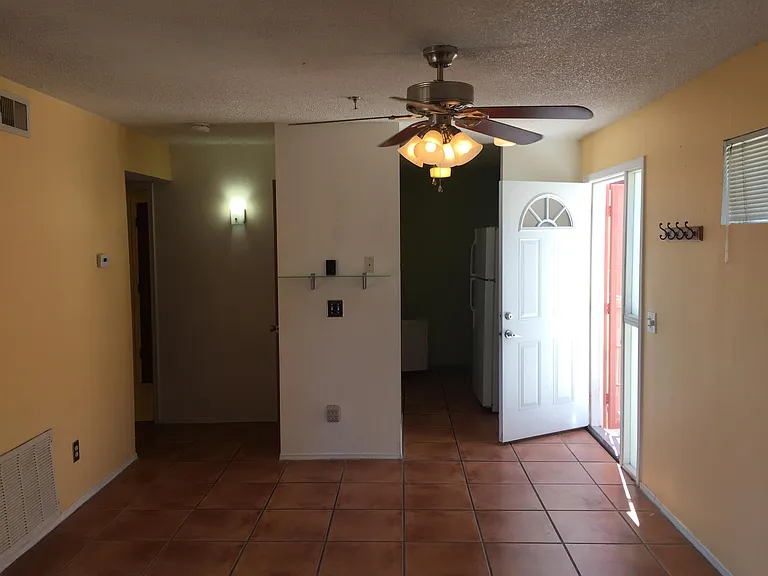 2601 W Broadway Blvd #O-389 — Photo 2
