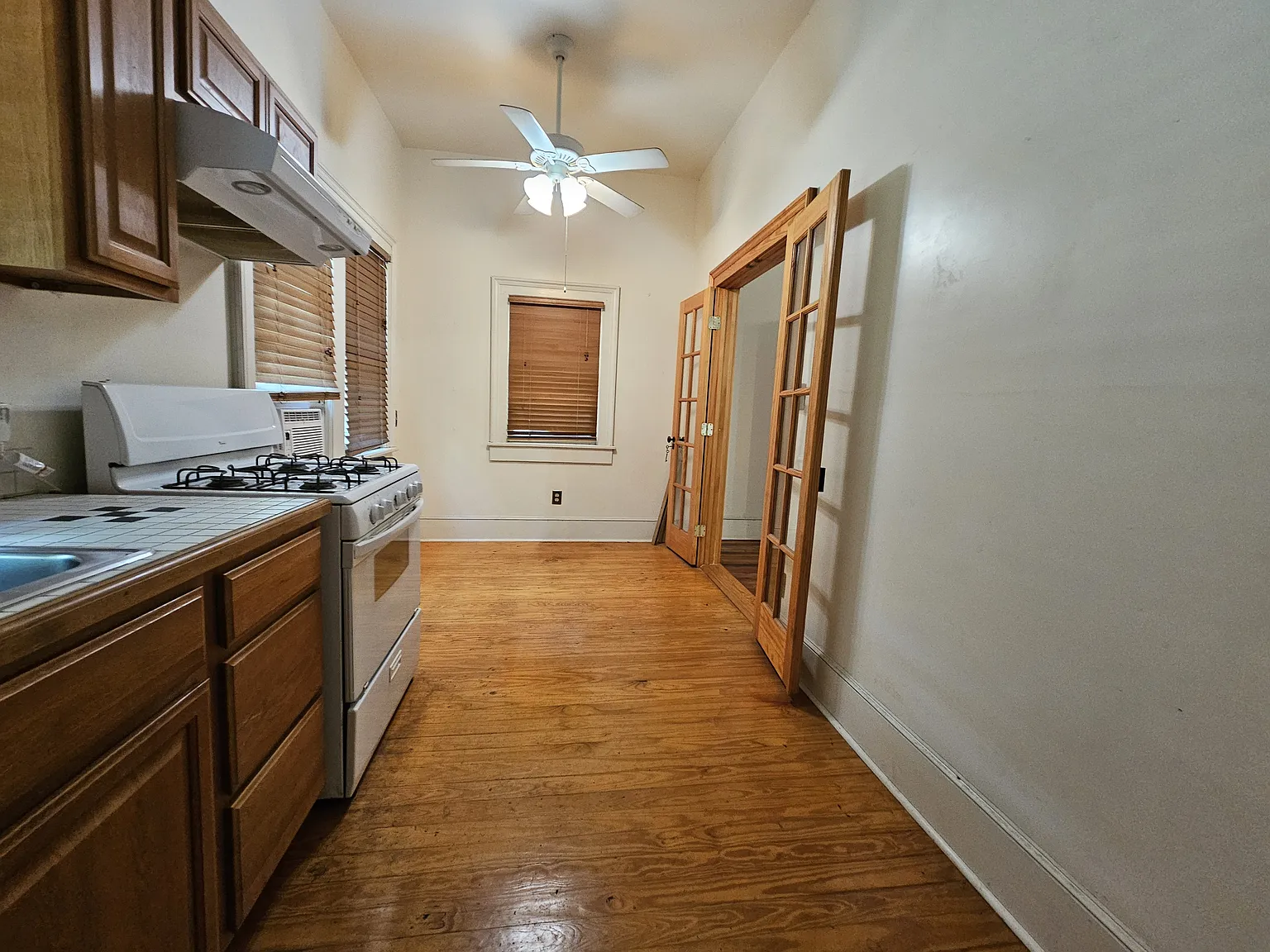 1 bed, $1,400 — Photo 4