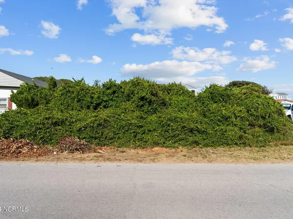 204 Keziah Street, Oak Island, NC 28465