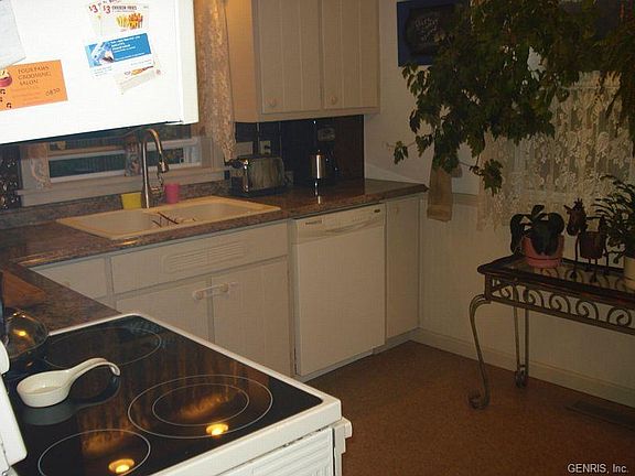 2nd image of 25 Williams Ave