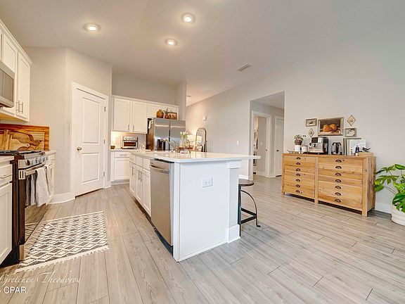5th image of 279 Bayou Bend Ln