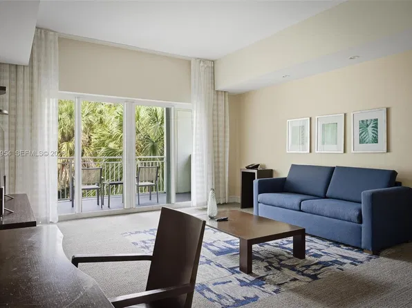 5300 NW 87th Ave #816, Miami, FL 33178