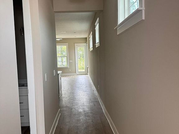 5th image of 323 B Suwannee Dr #72B