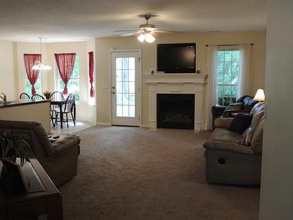 4th image of 137 Summer Vale Dr