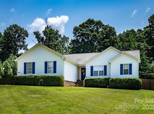 958 Hillard Ln, Lincolnton, NC 28092