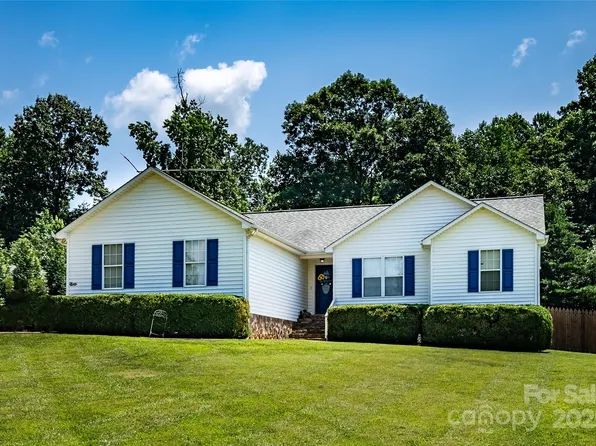 958 Hillard Ln, Lincolnton, NC 28092