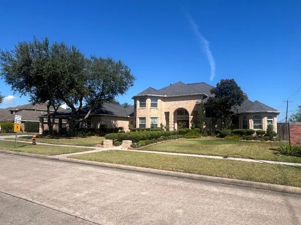 3518 Surrey Ln, Deer Park, TX 77536