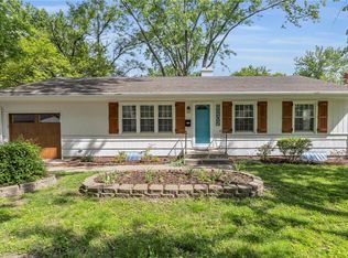 6202 W 76th Ter, Prairie Village, KS 66208
