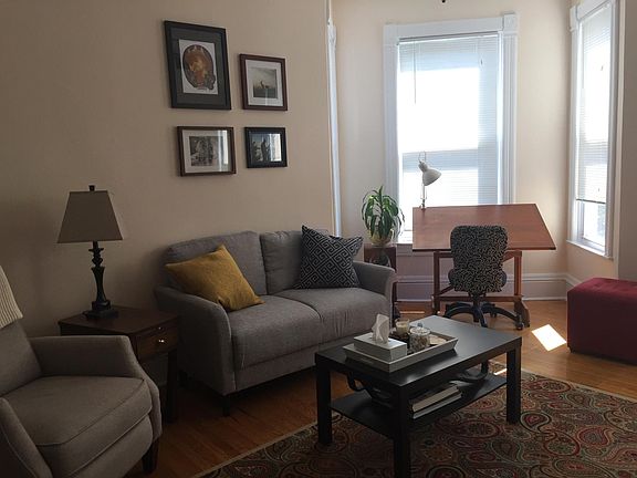2nd image of 1928 W Cuyler Ave APT 3