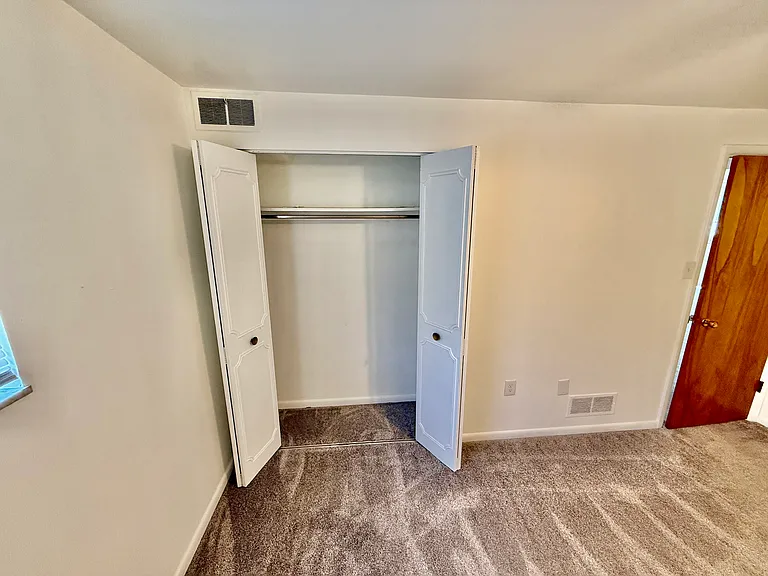 81 N Duane Ave #8 — Photo 16