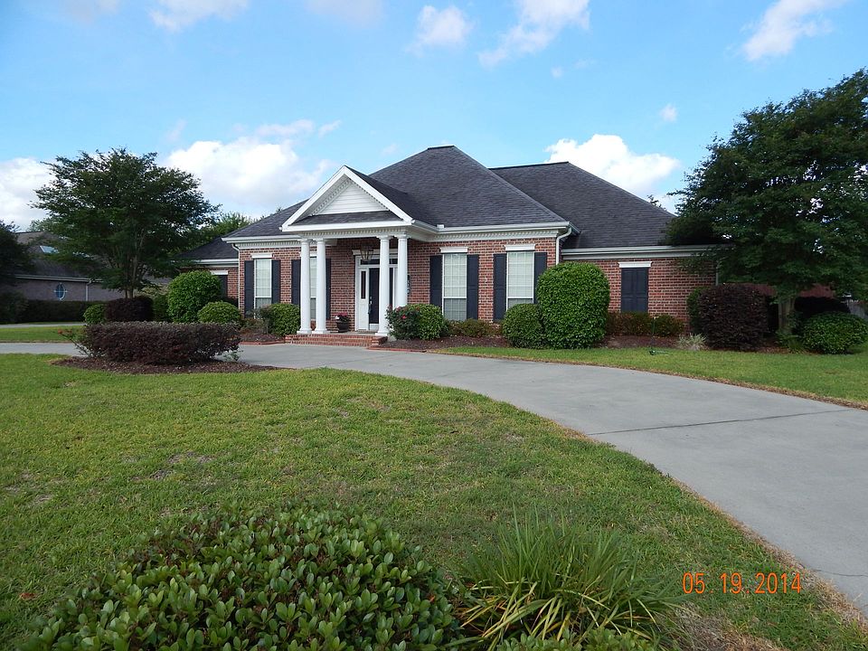 2nd image of 1105 Laura Cir