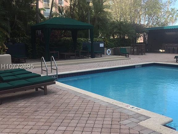 2nd image of 520 SE 5th Ave APT 1210