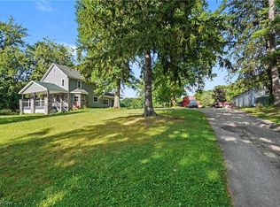 1911 Oriel Rogers Rd, Girard, OH 44420