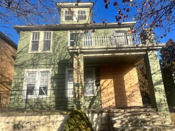 8246 Carbondale St, Detroit, MI 48204