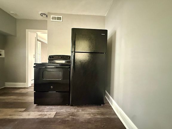 3rd image of 3852 Narrow Lane Rd #3852