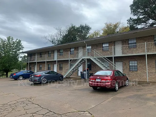340 W Dogwood St #3 Photo 1