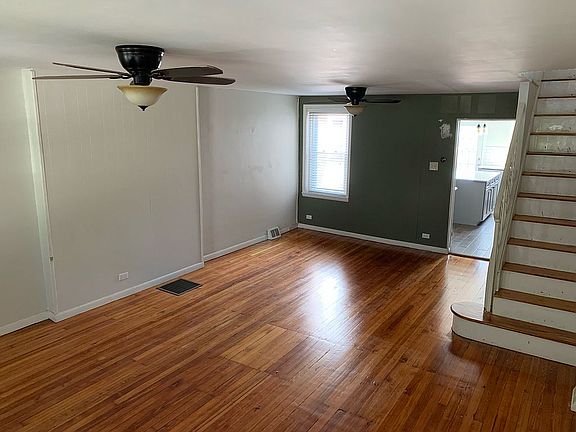 2nd image of 462 W High St