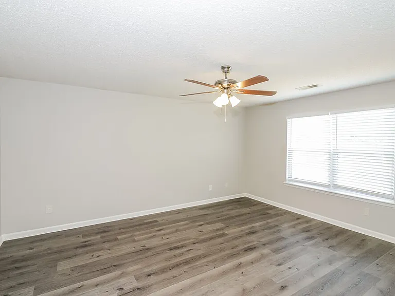 9961 Fox Run Dr — Photo 8