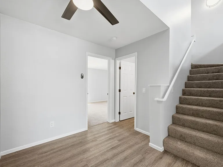 Benchmark Apartments — Photo 35