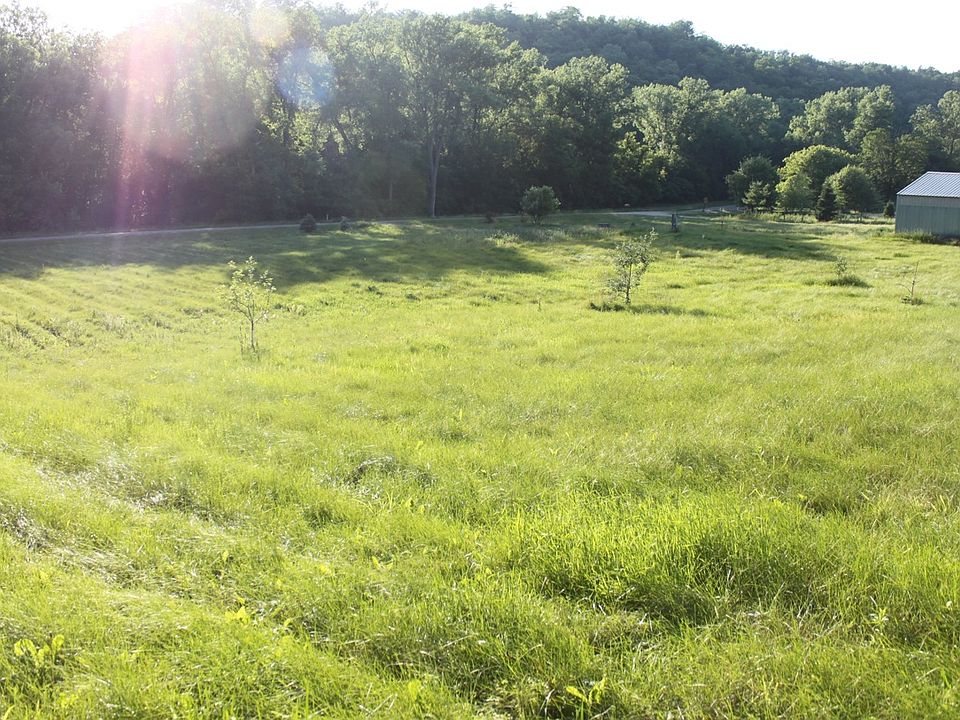2nd image of N2792 830th St