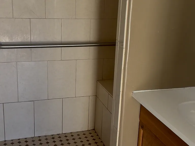 1024 Doyle St — Photo 16