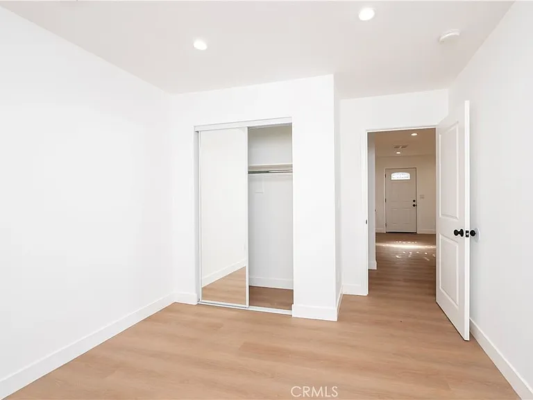 5741 S Saint Andrews Pl #1/2 — Photo 24