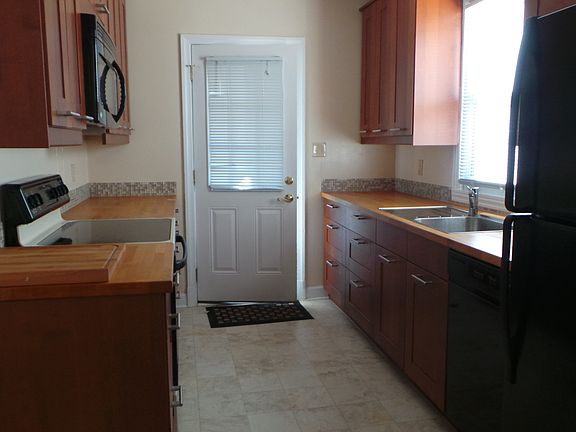 2nd image of 624 N Charles St