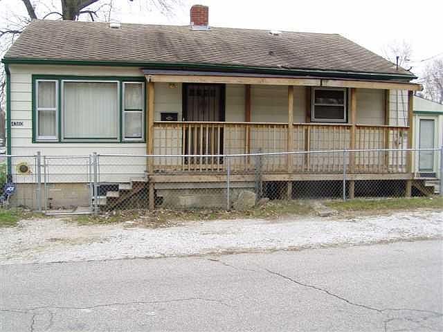 1st image of 4360 N Kingsley Dr