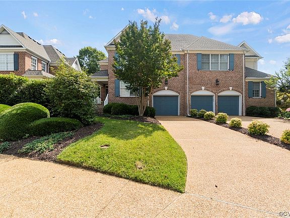 3rd image of 228 Brookwood Dr