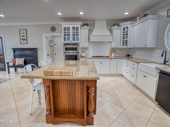 3rd image of 7665 Baldwin Lane