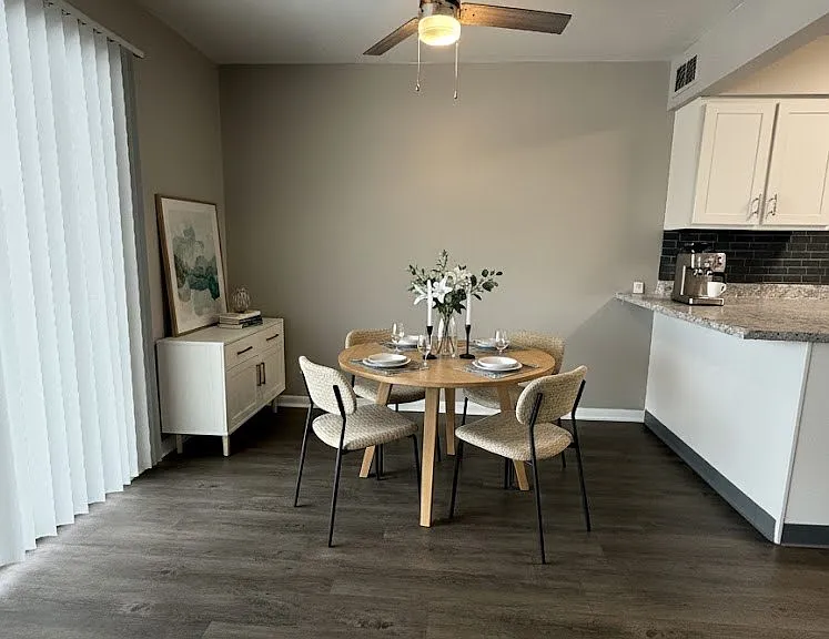 Lake Forest Apartment Homes — Photo 53