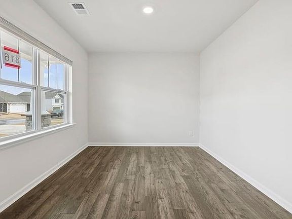 3rd image of 309 Silicon Dr