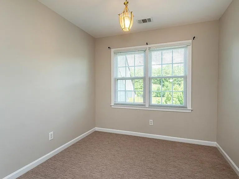 225 Heritage Lake Dr — Photo 62