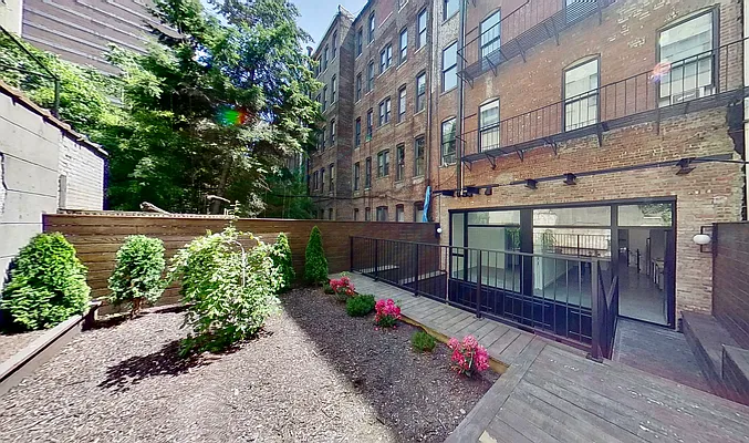 Rented by Reyes & Elsamad Real Estate Group | media 8