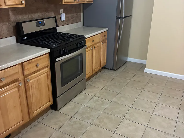 72 W 22nd St #2 — Photo 11