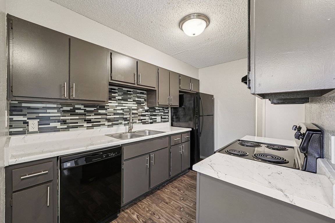 Azur Kitchen