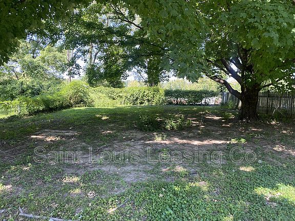 5th image of 7501 Rowles Ave