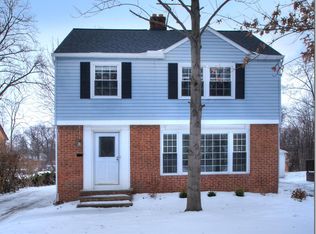 2455 Eaton Rd, University Heights, OH 44118