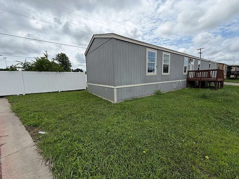 709 N Collins Fwy #180 — Photo 20