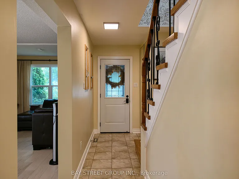 1620 Parish Ln — Photo 4