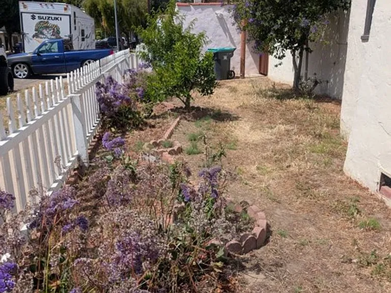 301 E Fesler St — Photo 3