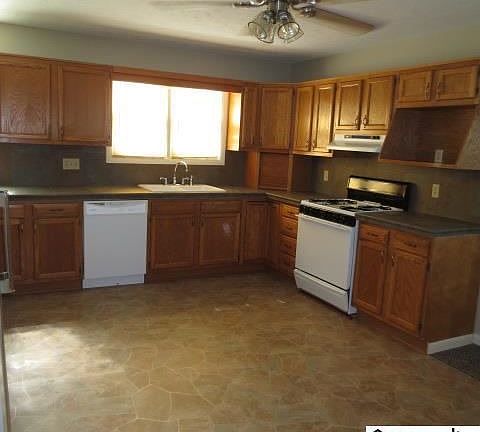 4th image of 501 William St