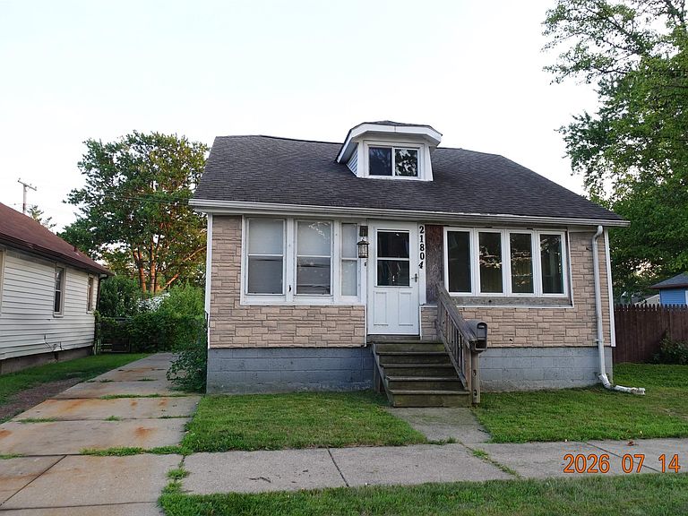 Listing photo 2