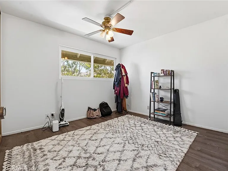 104 Oval Rd — Photo 11