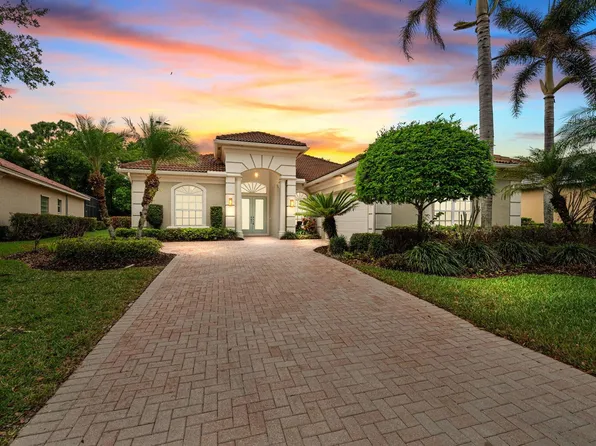 9113 One Putt Pl, Port Saint Lucie, FL 34986